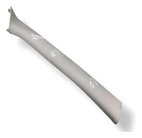 Moldura Coluna Para-brisa Direito Sandero 2014 8200529801