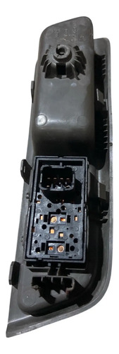 Moldura Do Botão Vidro Elétrico Traseiro Esq Cobalt (usa - Imagem 2