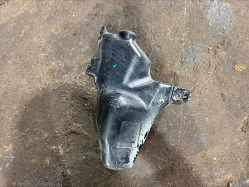 Reservatorio Agua Parabrisa Chevrolet Cruze 2012 2016 Preto