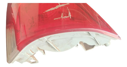 Lanterna Tampa  Lado Direito Peugeot 2008 2018/2020 Direito/passageiro Vermelho - Imagem 2
