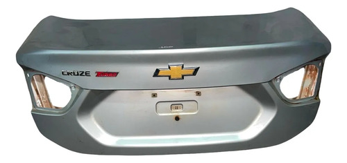 Tampa Porta Malas Chevrolet Cruze Sedan Turbo 2017 Original Prateado - Imagem 2
