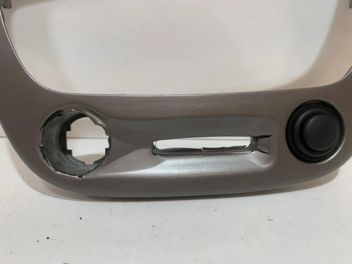Moldura Painel Rádio Renault Fluence 2010 2013 Detalhe Cinza - Imagem 2