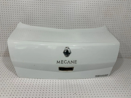 Tampa Traseira Porta Malas Megane Sedan 2006 A 2013 Detalhe - Imagem 5