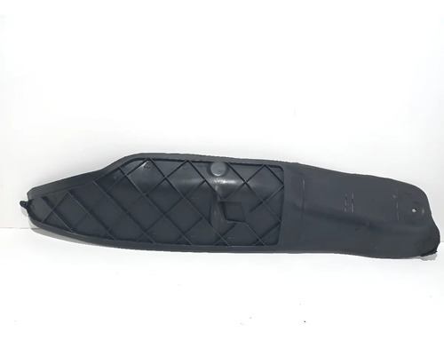 Defletor Acabamento Parabarro Direito Vw Polo 2002/2012