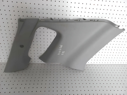 Acabamento Coluna Traseira Esquerda Hyundai Tucson 2006 2015