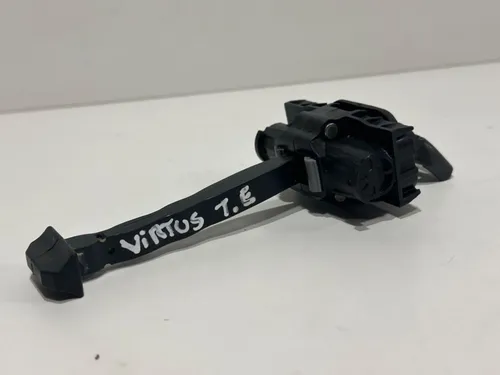 Limitador Porta Traseira Esquerda Vw Virtus 2018 Usado Orig