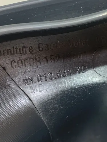 Moldura Esquerda Porta Malas Peugeot 208 2013a2019 Obs Natural - Imagem 3