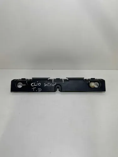 Suporte Guia Parachoque Tras/d Renalt Clio Cod:(7700433146).