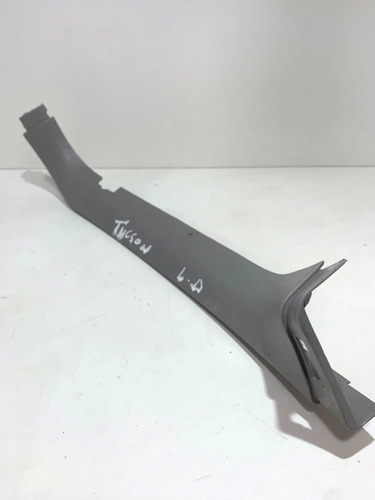 Moldura Interna Porta Malas Direito Hyundai Tucson 2007 2015 Preto - Imagem 2