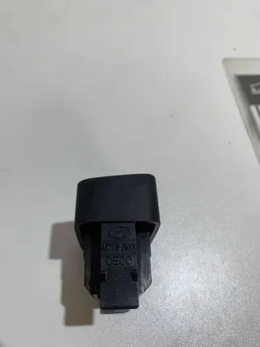 Botão Falso Painel Hyundai Tucson 2005 - 2017 937252e000 - Imagem 4