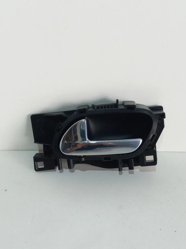 Macaneta Interna Traseira Esquerda Citroën C4 Picasso 08/12. Traseira