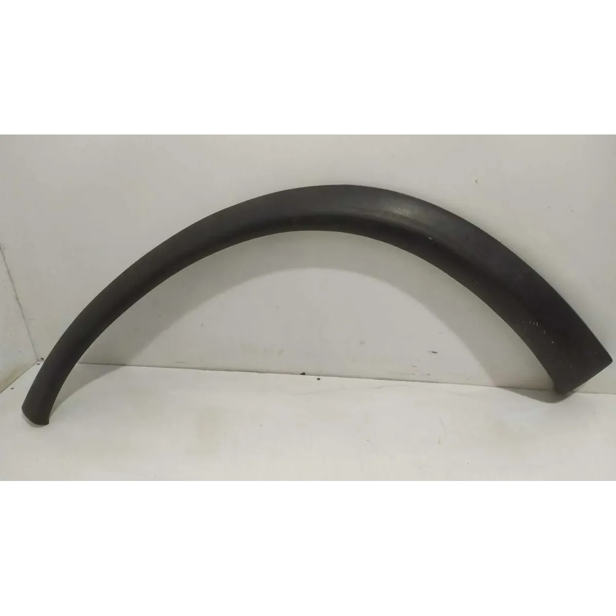 Moldura Traseira Direita Corsa Hatch 1995 -2001 93251672 - Imagem 9