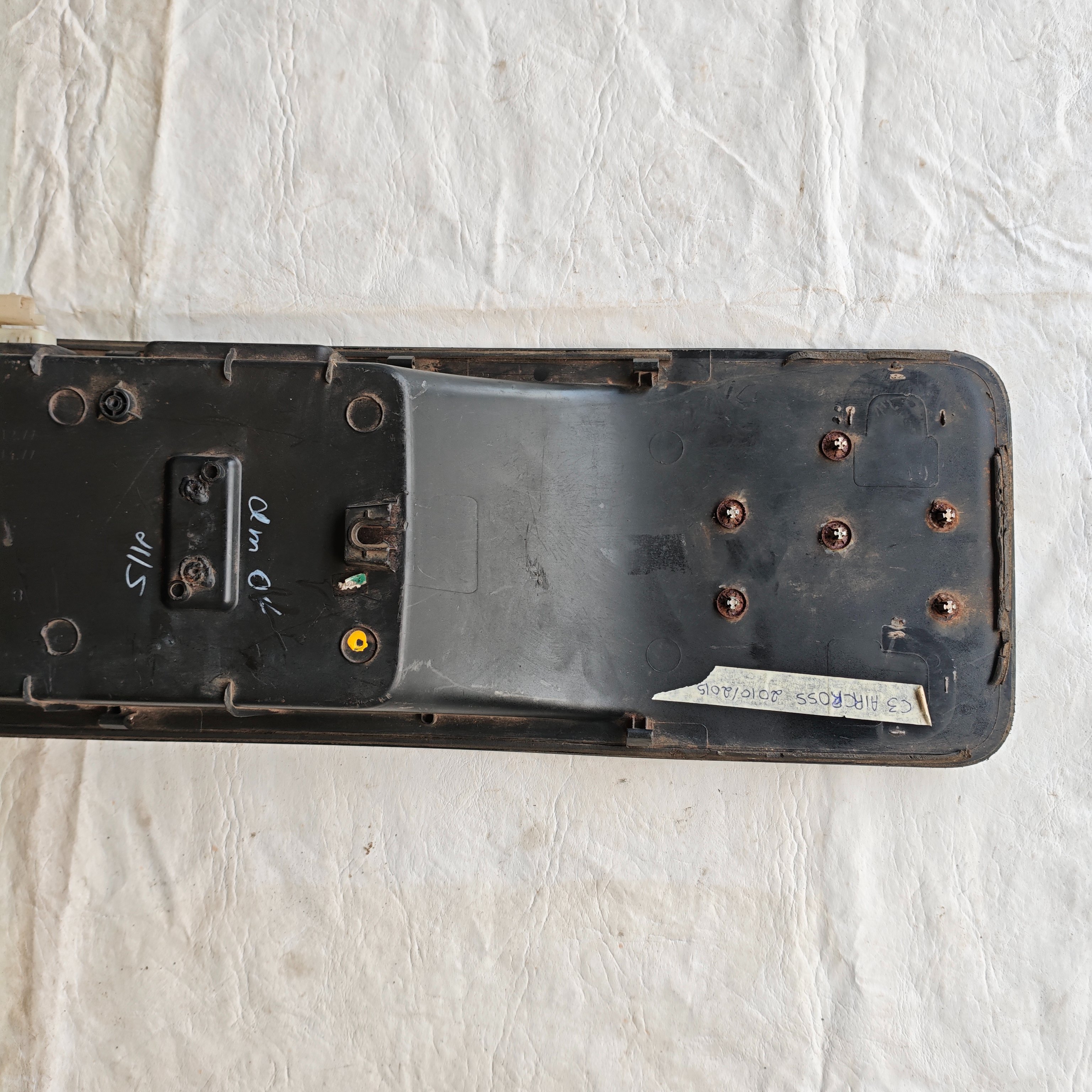 Moldura Tampa Traseira Citroen Aircross - Imagem 6