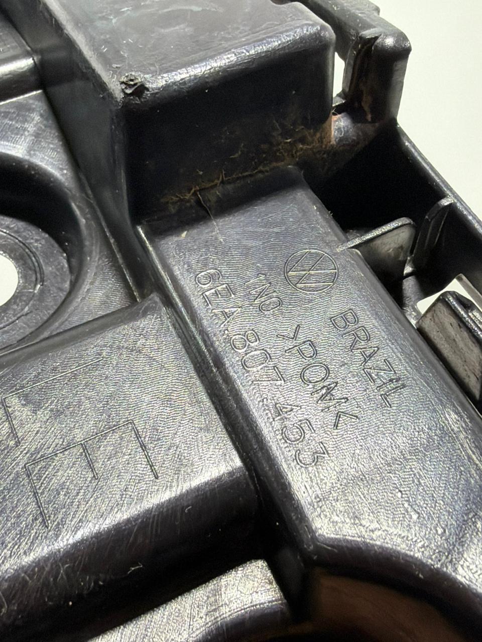 Guia Para-choque T.E VW Polo 6EA807453 - Imagem 6