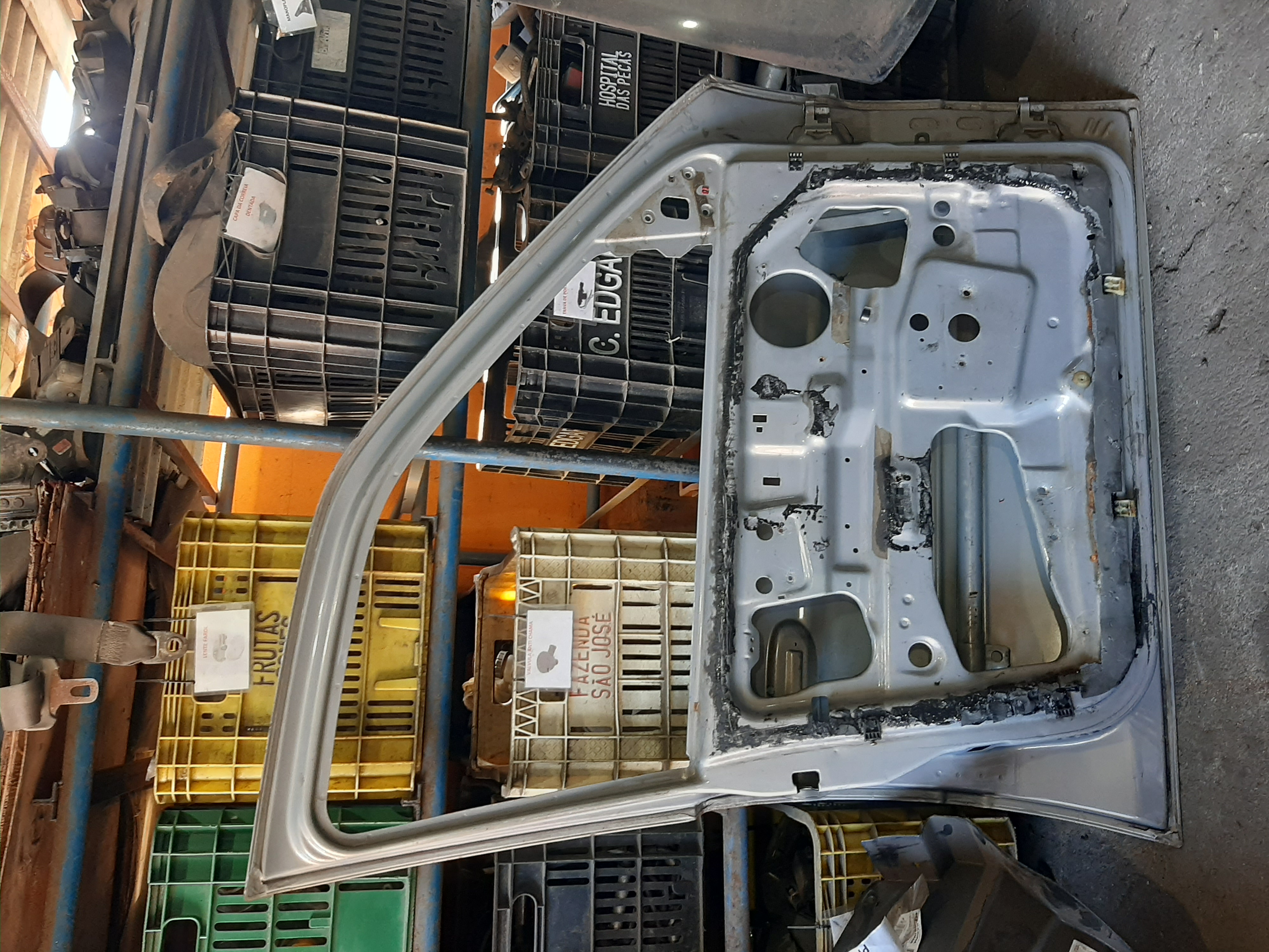 PORTA DIANTEIRA ESCORT ZETEC 4P LADO ESQUERDO (PRATA) - Imagem 6