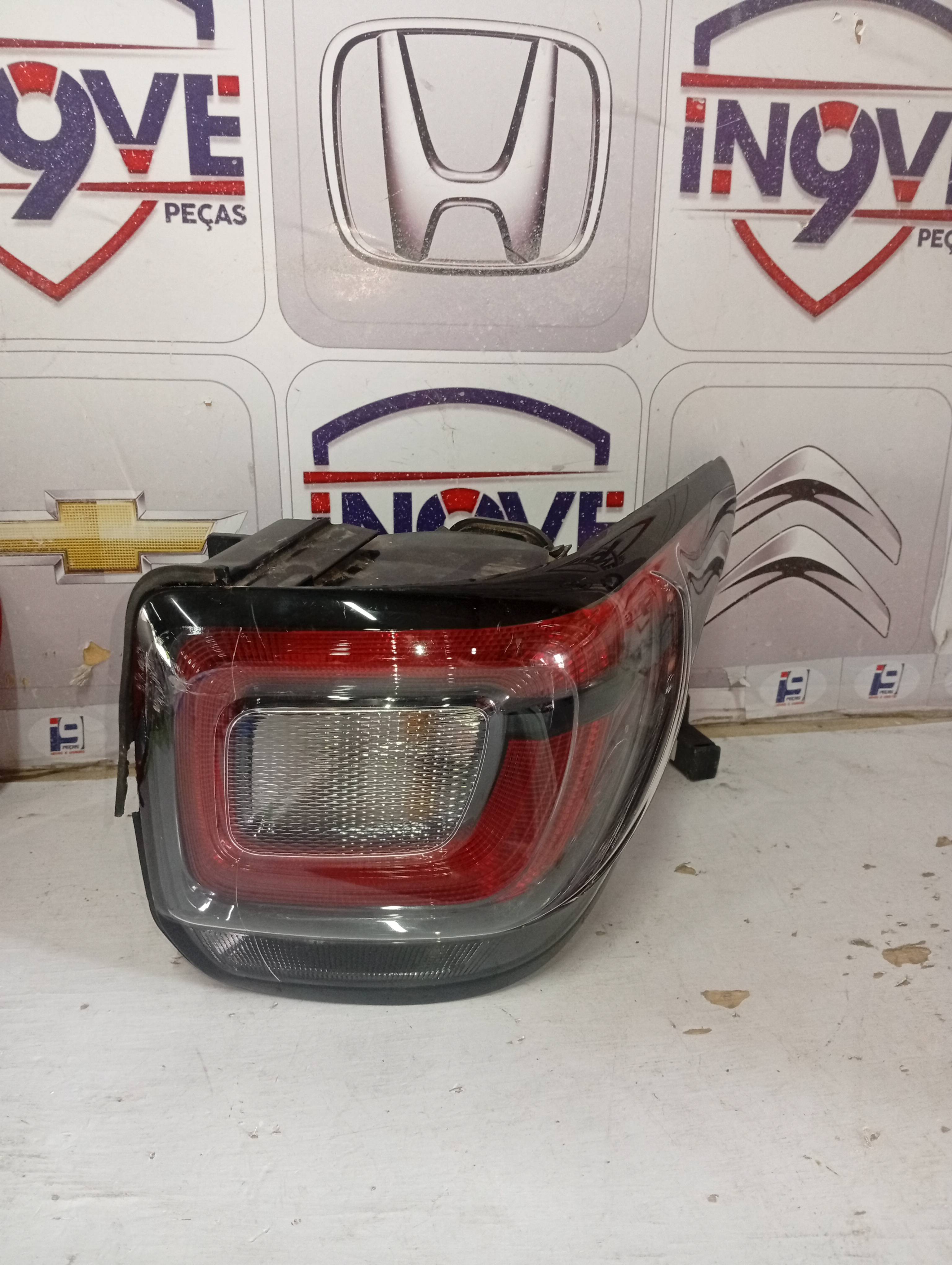 Lanterna Traseira Direita Fiat Strada 2021