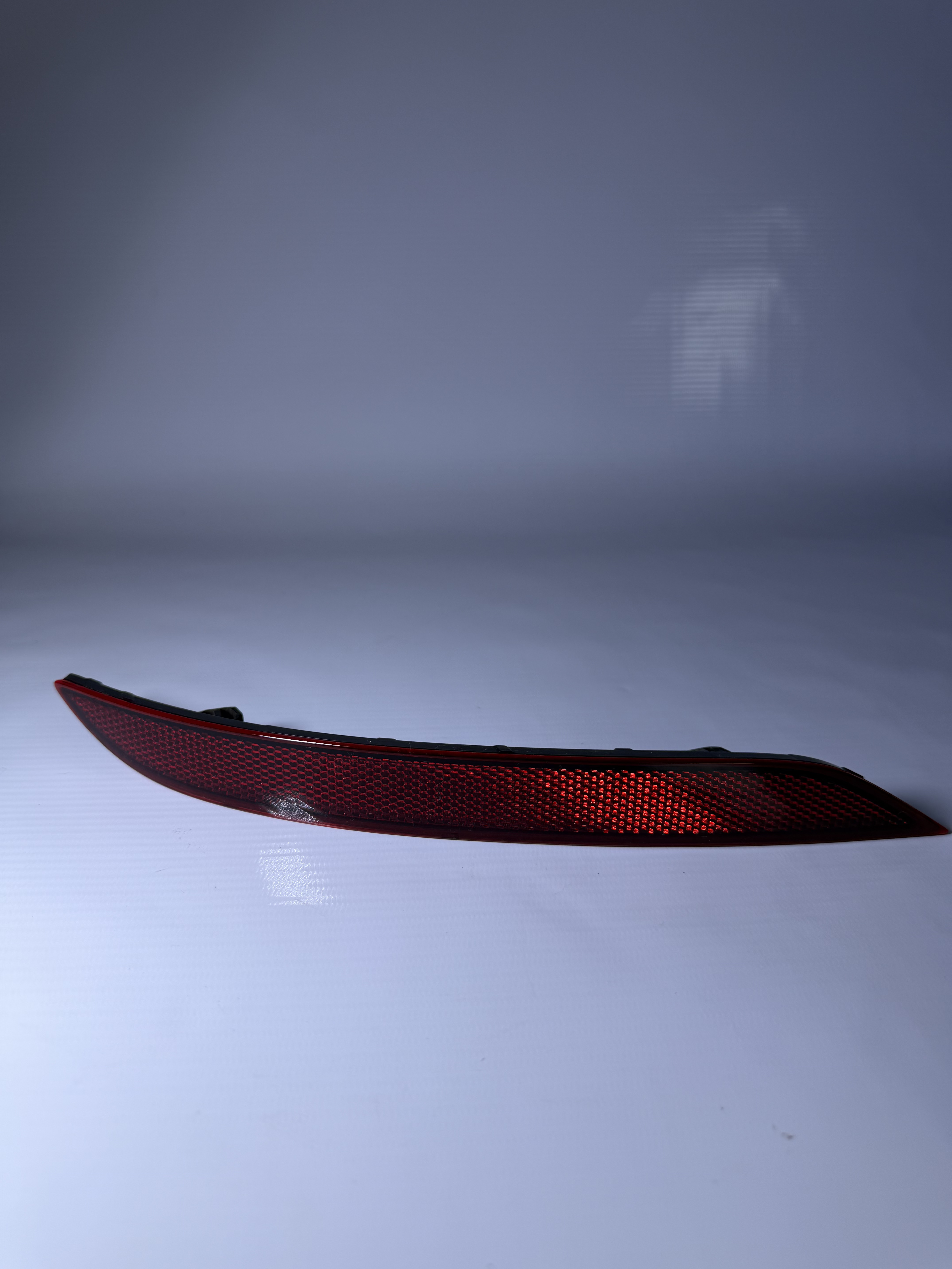 Refletor Parachoque Traseiro Direito Vw Polo 6EA945106 - Imagem 1