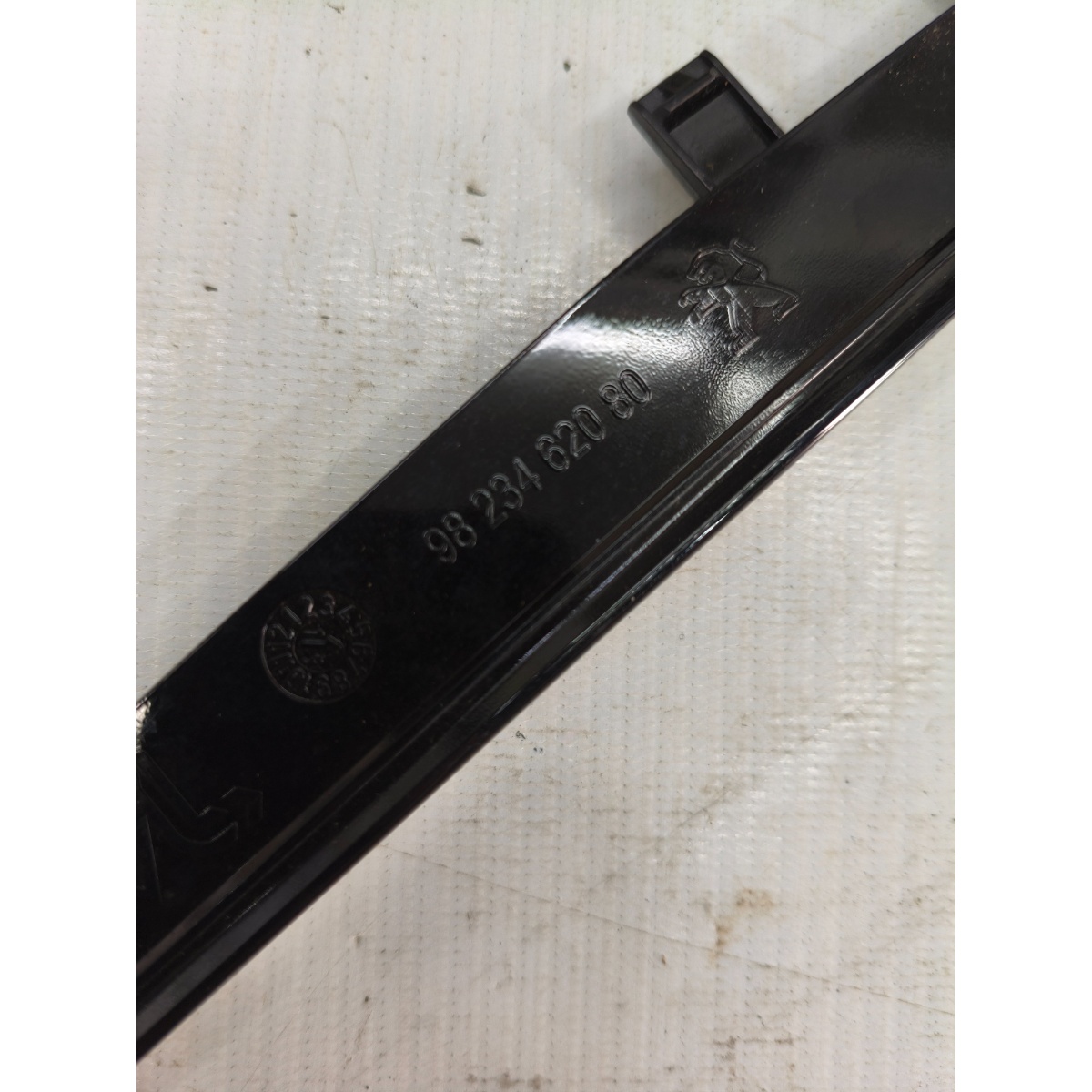 Moldura Friso Do Painel Peugeot 208 9823462080 2020 A 2026 - Imagem 3