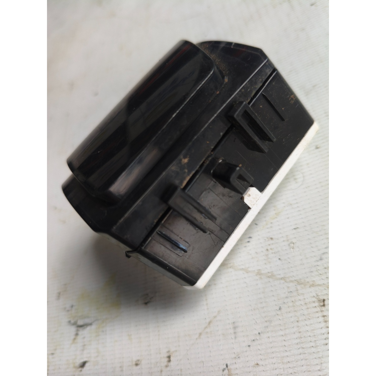 Indicador Luz Airbag Passageiro Hilux Sw4 16/24 839500K031 - Imagem 2