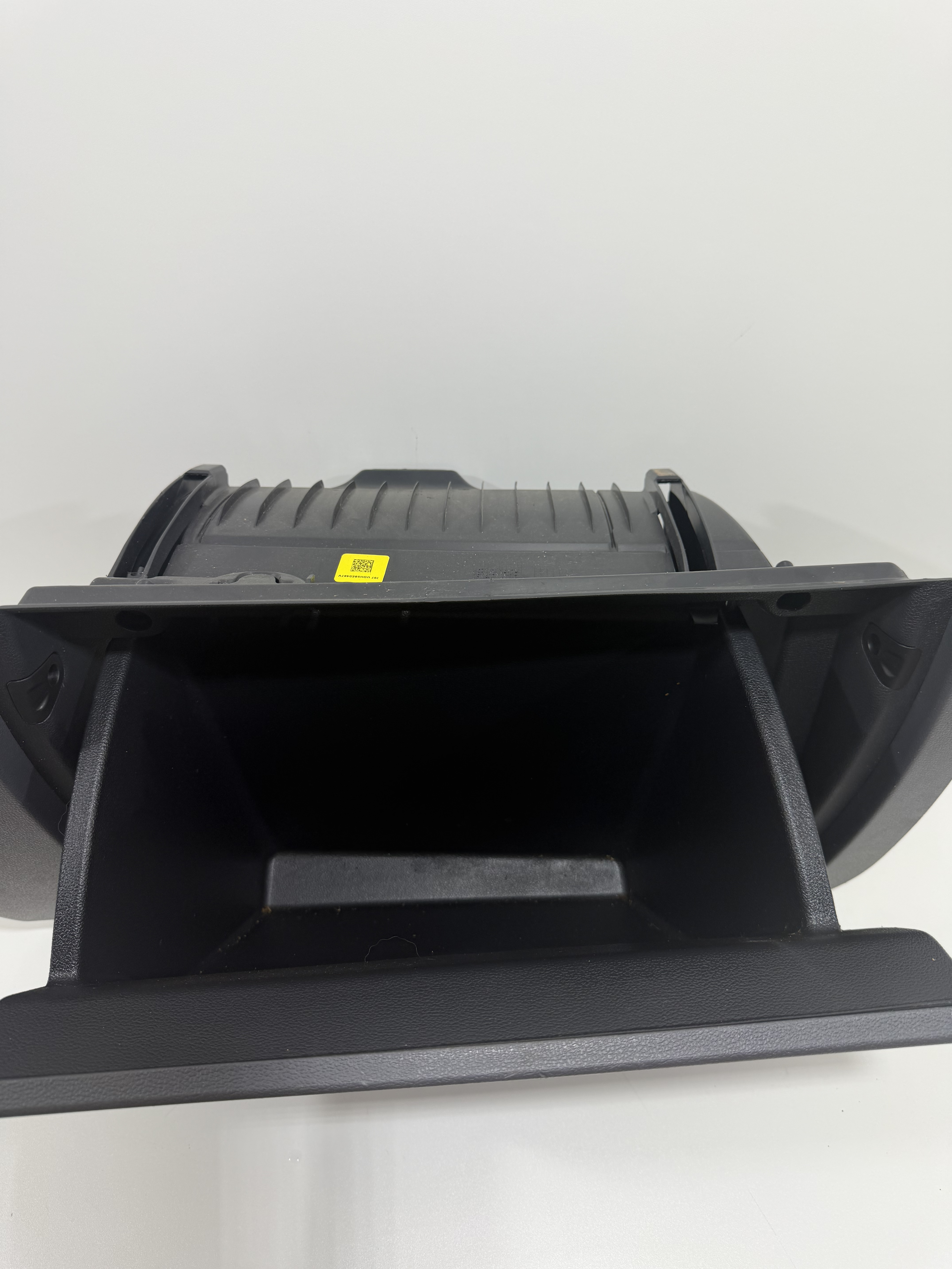 Porta Luvas Volkswagen Polo Track 2021 6EA857097 - Imagem 2