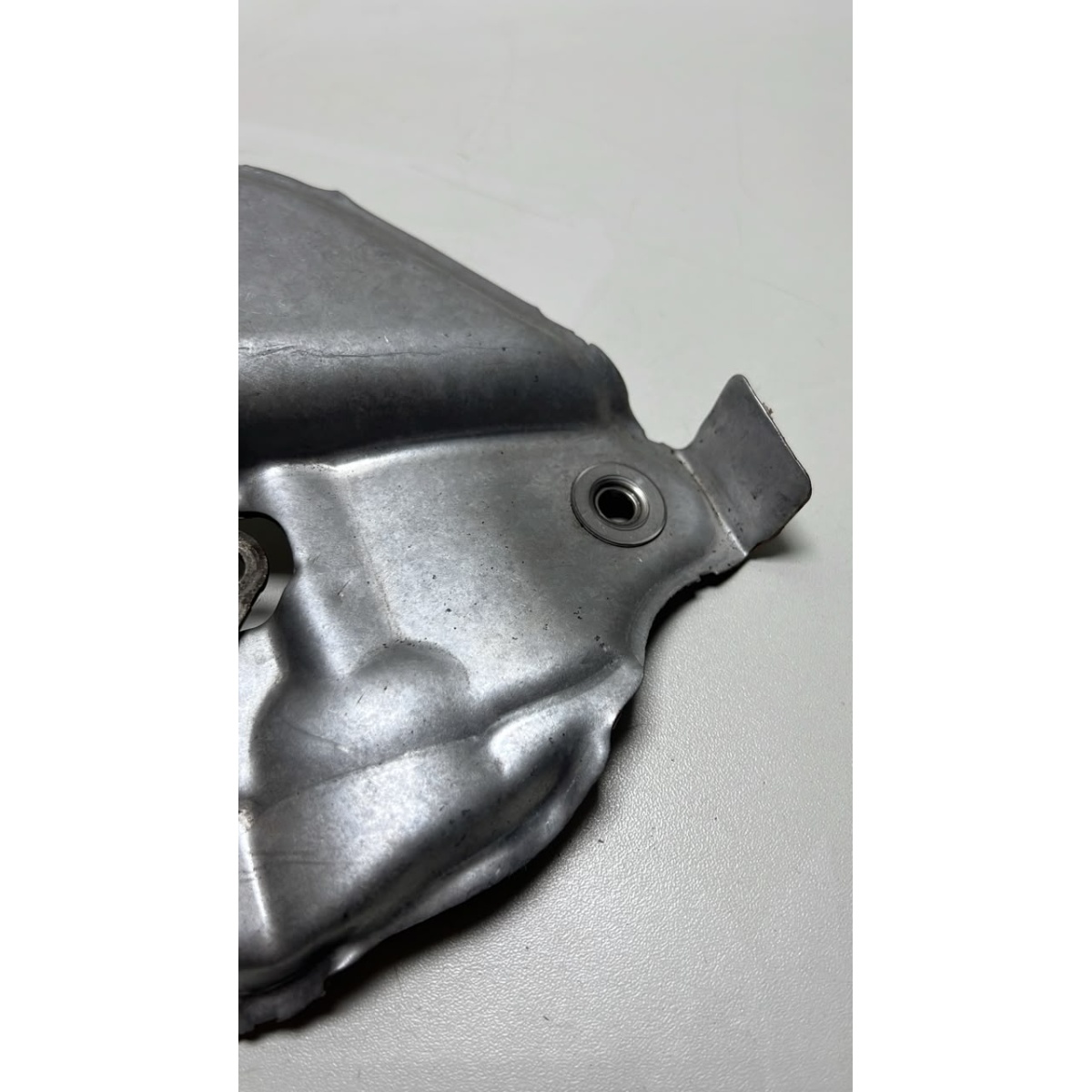 Protetor Calor Turbina Audi A3 2014 a 2018  04e253041f - Imagem 4