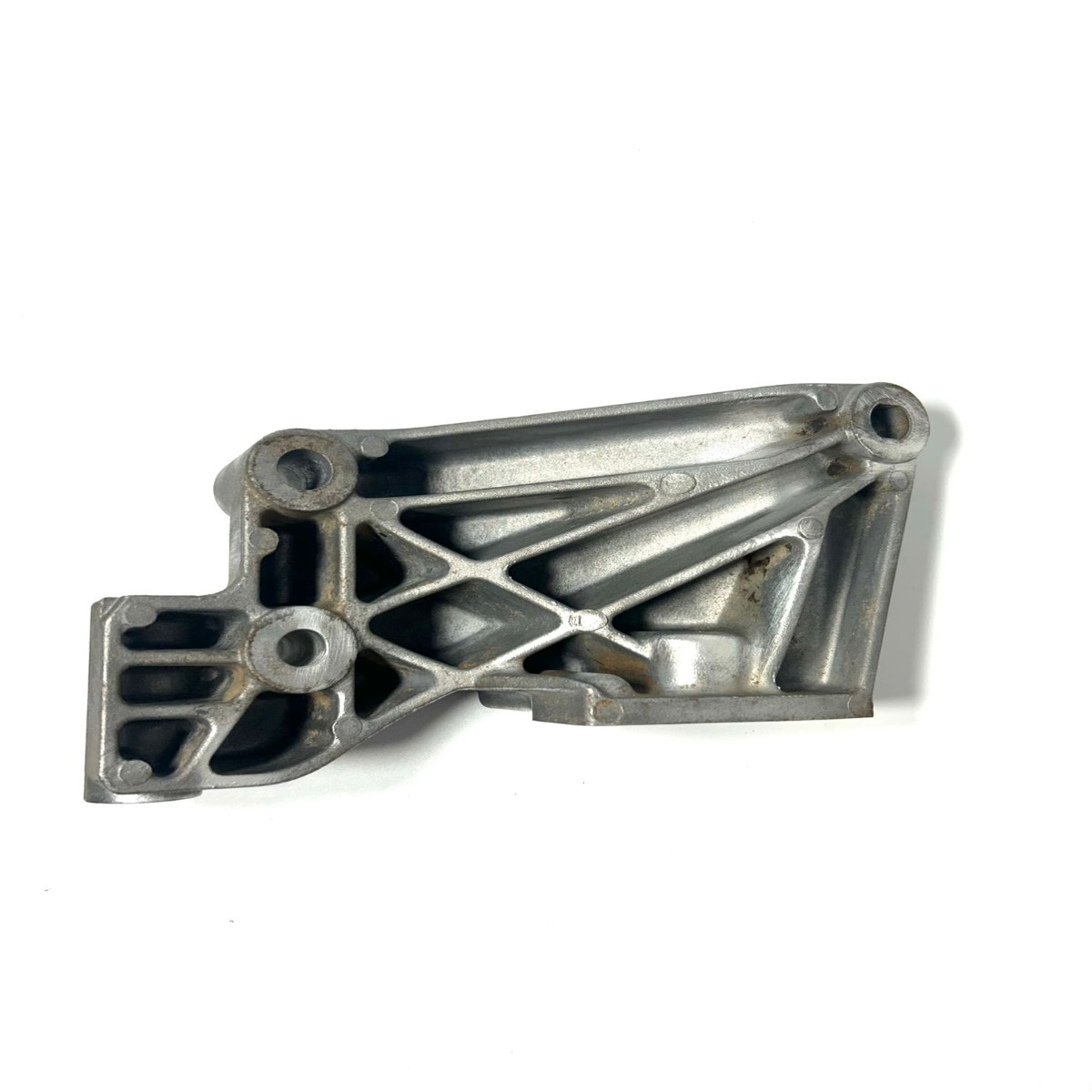 Suporte Alternador Corsa Sedam 1.8 2004-2012 - Imagem 3