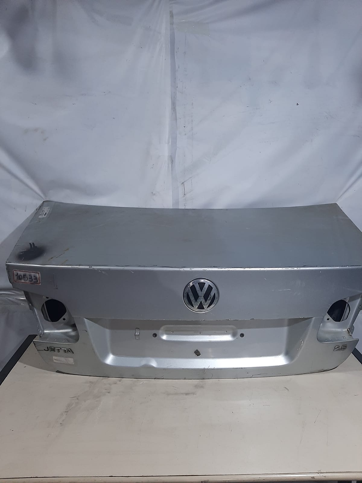 TAMPA TRASEIRA JETTA 2008/2012 (CINZA)