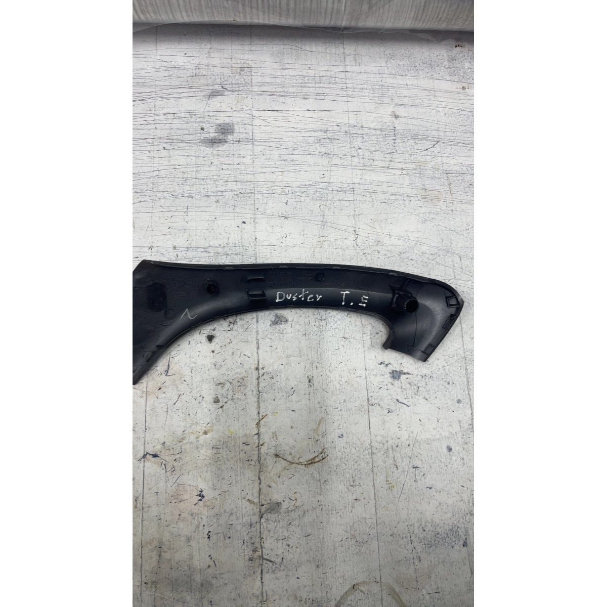 Moldura Puxador Porta Esquerda Renault Duster - Imagem 2