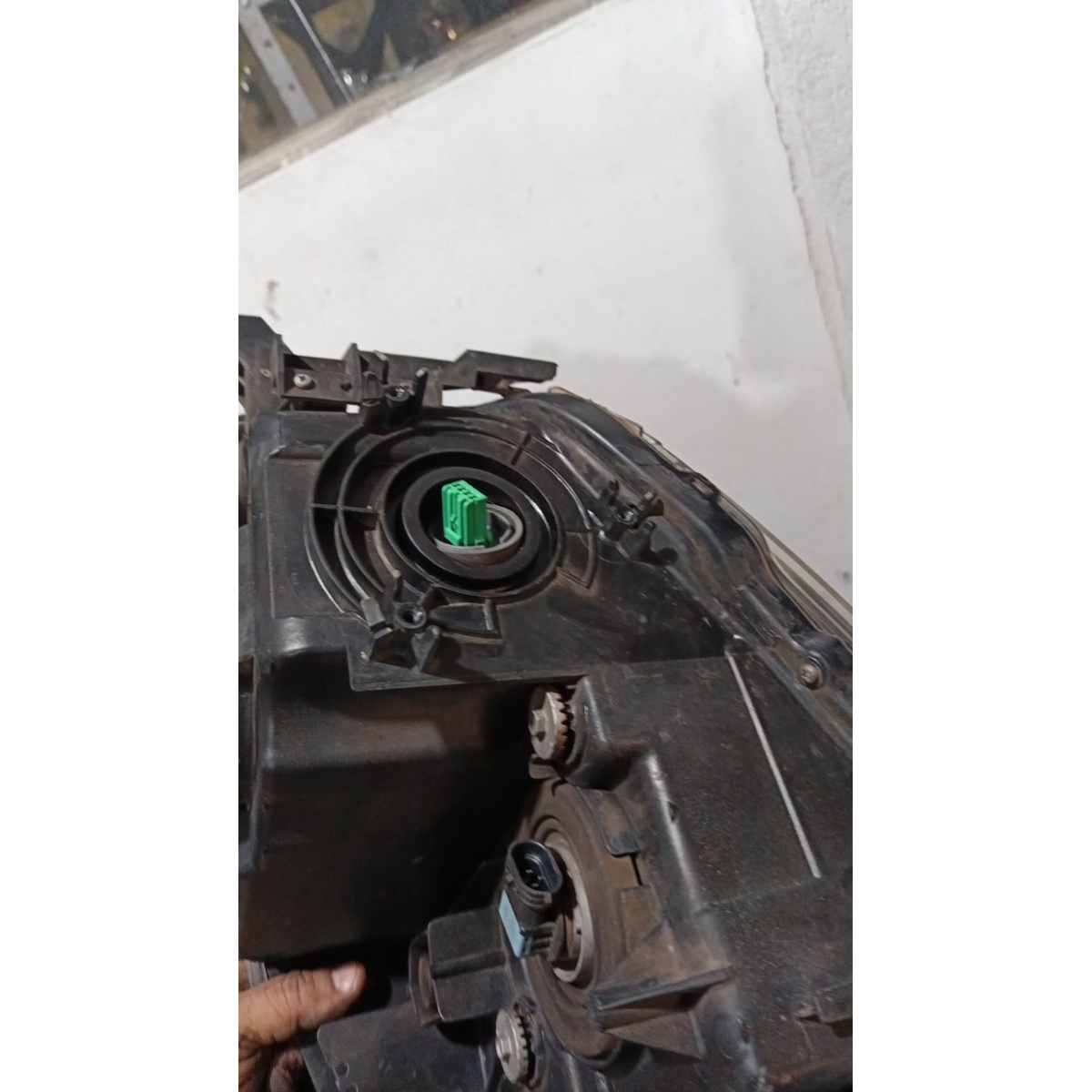 Farol Direito Mitsubishi Pajero Full Xenon 2008-2021 - Imagem 4