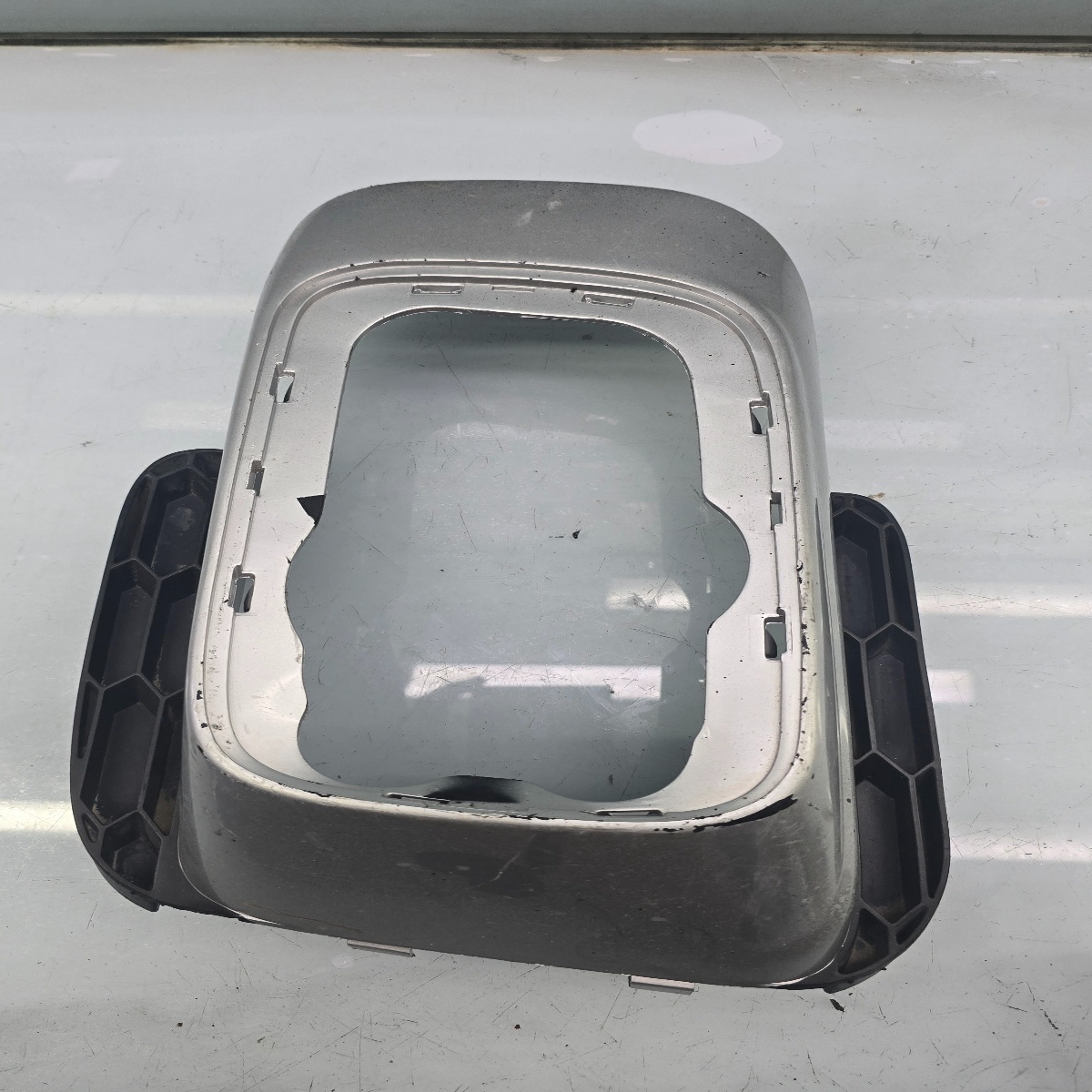 Moldura Farol de Milha Citroën Aircross esquerdo 2010-2014 - Imagem 3