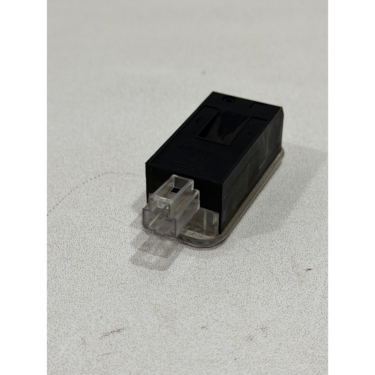 Luz Cortesia Porta Malas Audi A3 2016 1.8 8j0947409b (Usado) - Imagem 4