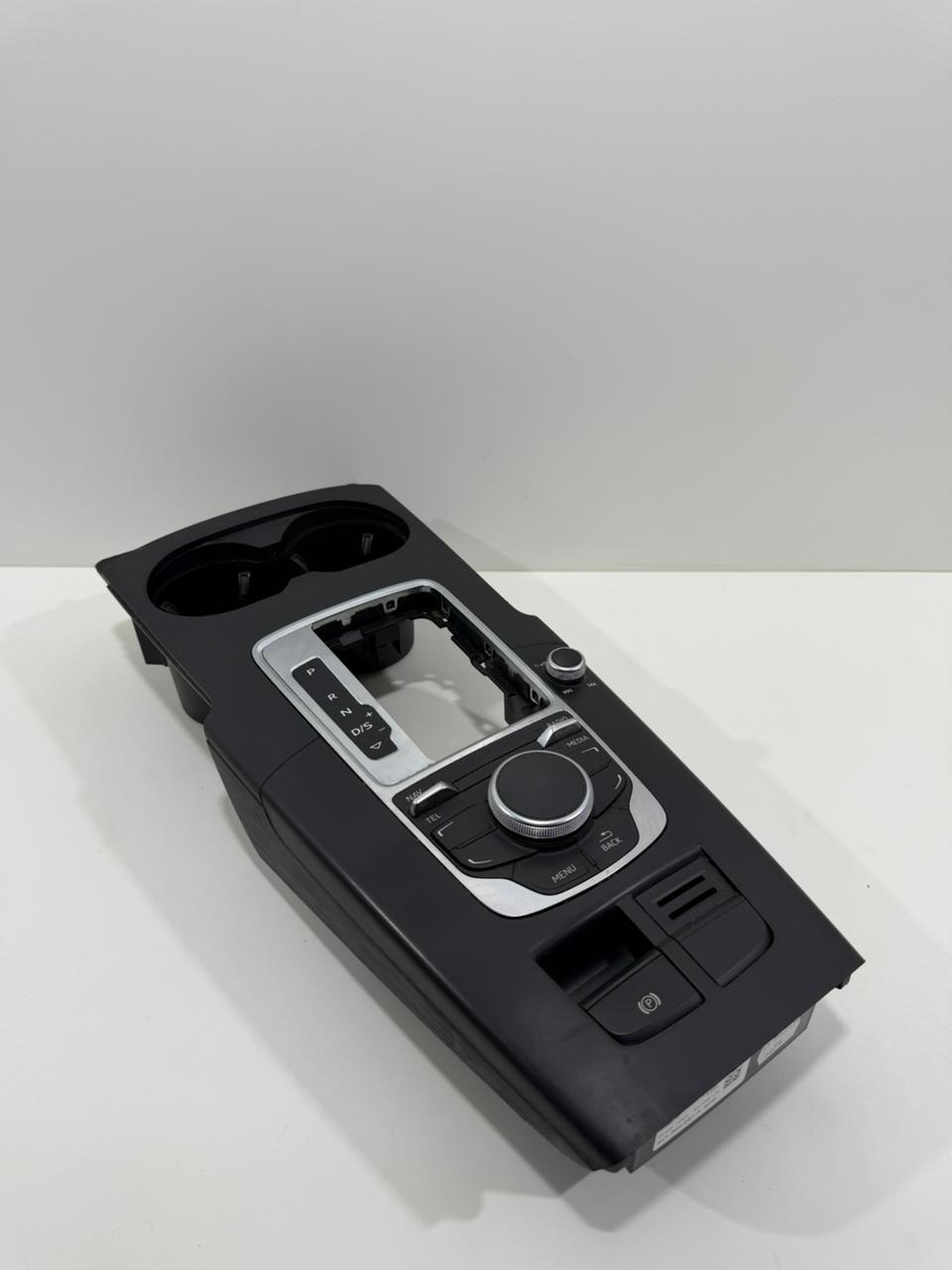 Moldura Console Cambio Completa Audi A3 8V1864261A - Imagem 2