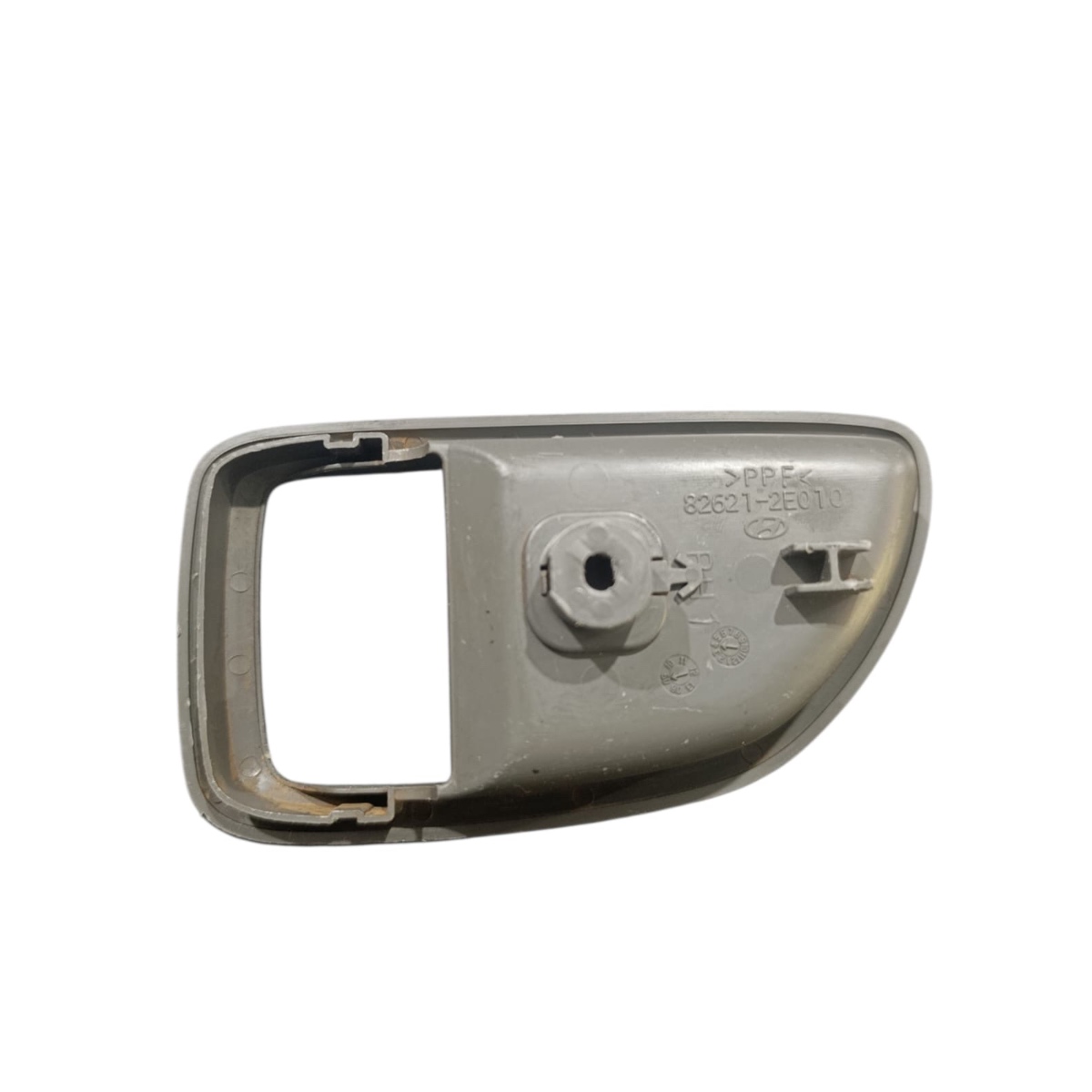 Moldura Maçaneta Interna Direita Hyundai Tucson 2008/2013 Cinza-escuro Dianteira - Imagem 2