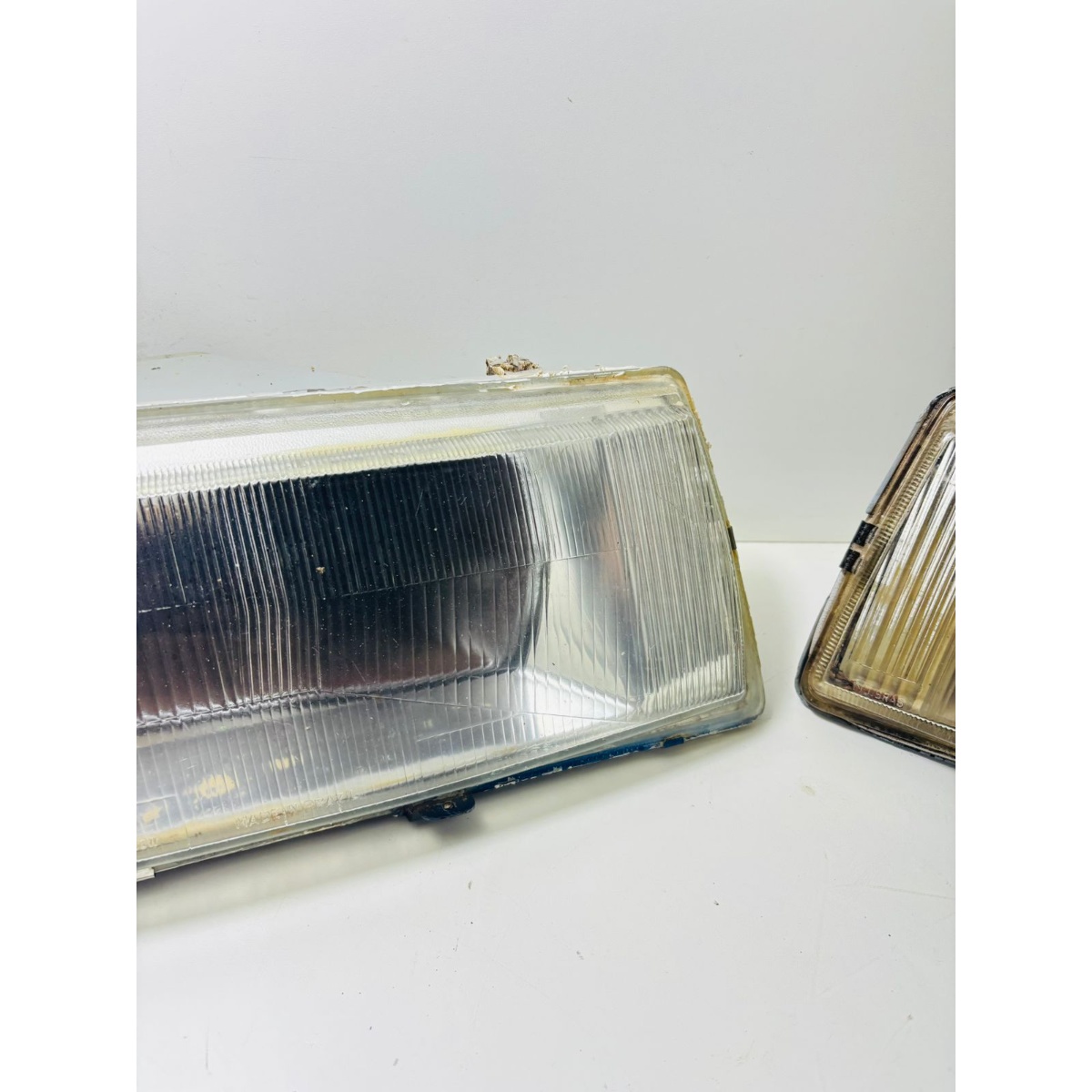 Par de Farol para Volkswagen Santana e Quantum 1991-1997 - Imagem 6