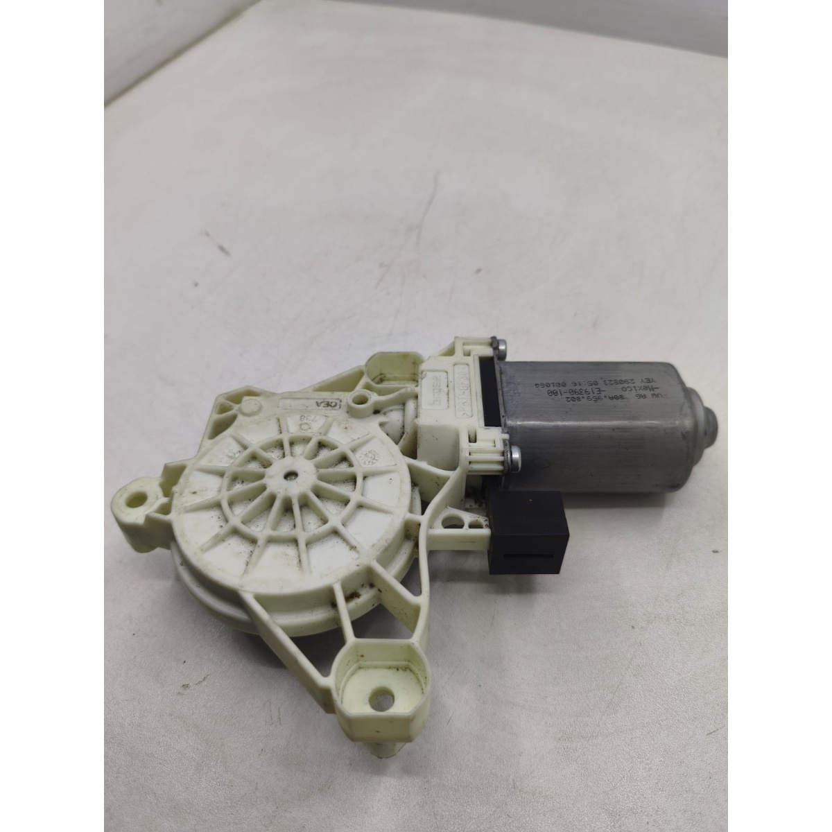 Motor Vidro Elétrico Dianteiro Direito Audi Q5 80A959802 - Imagem 2