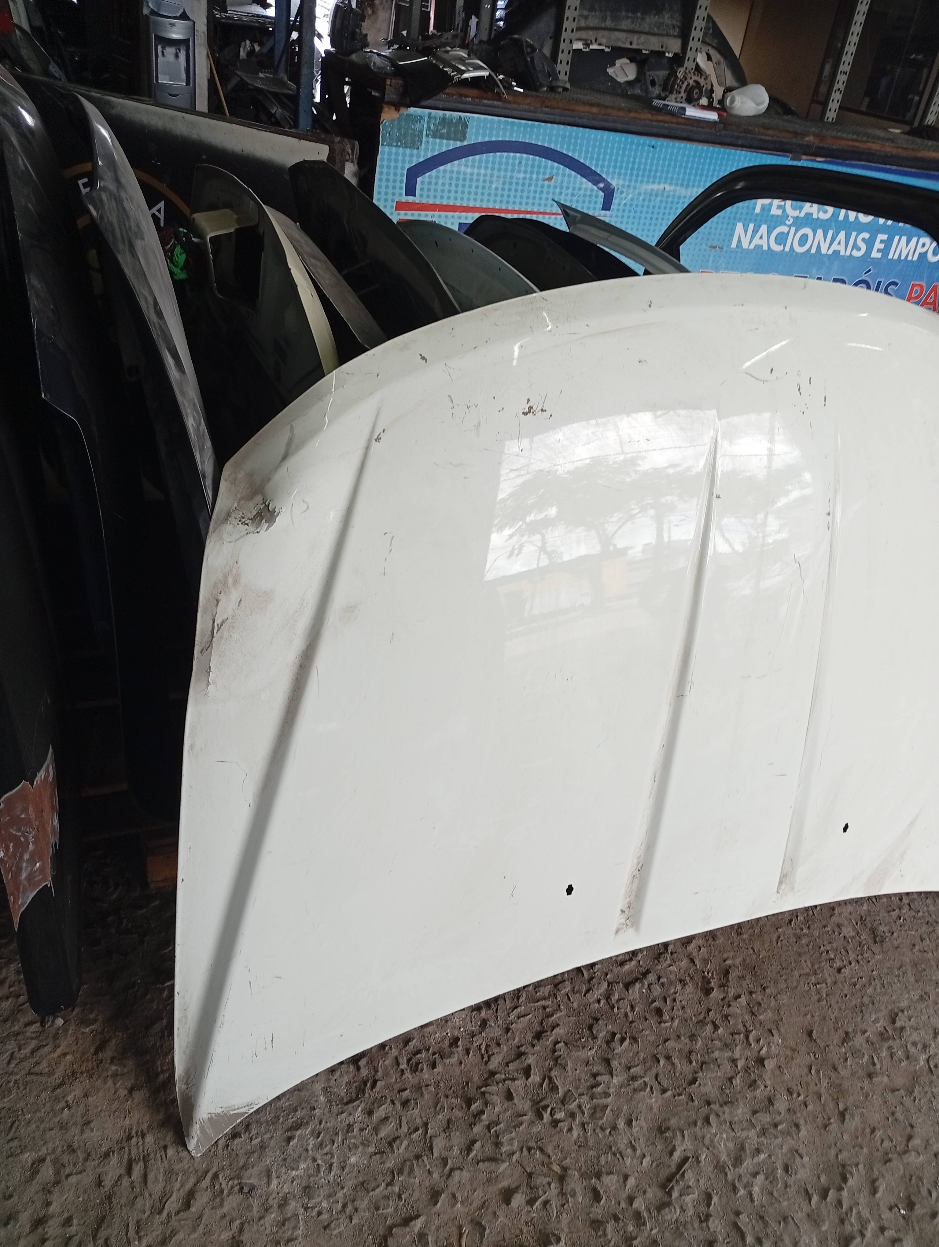 Capô Fiat Freemont 2012 - Imagem 2