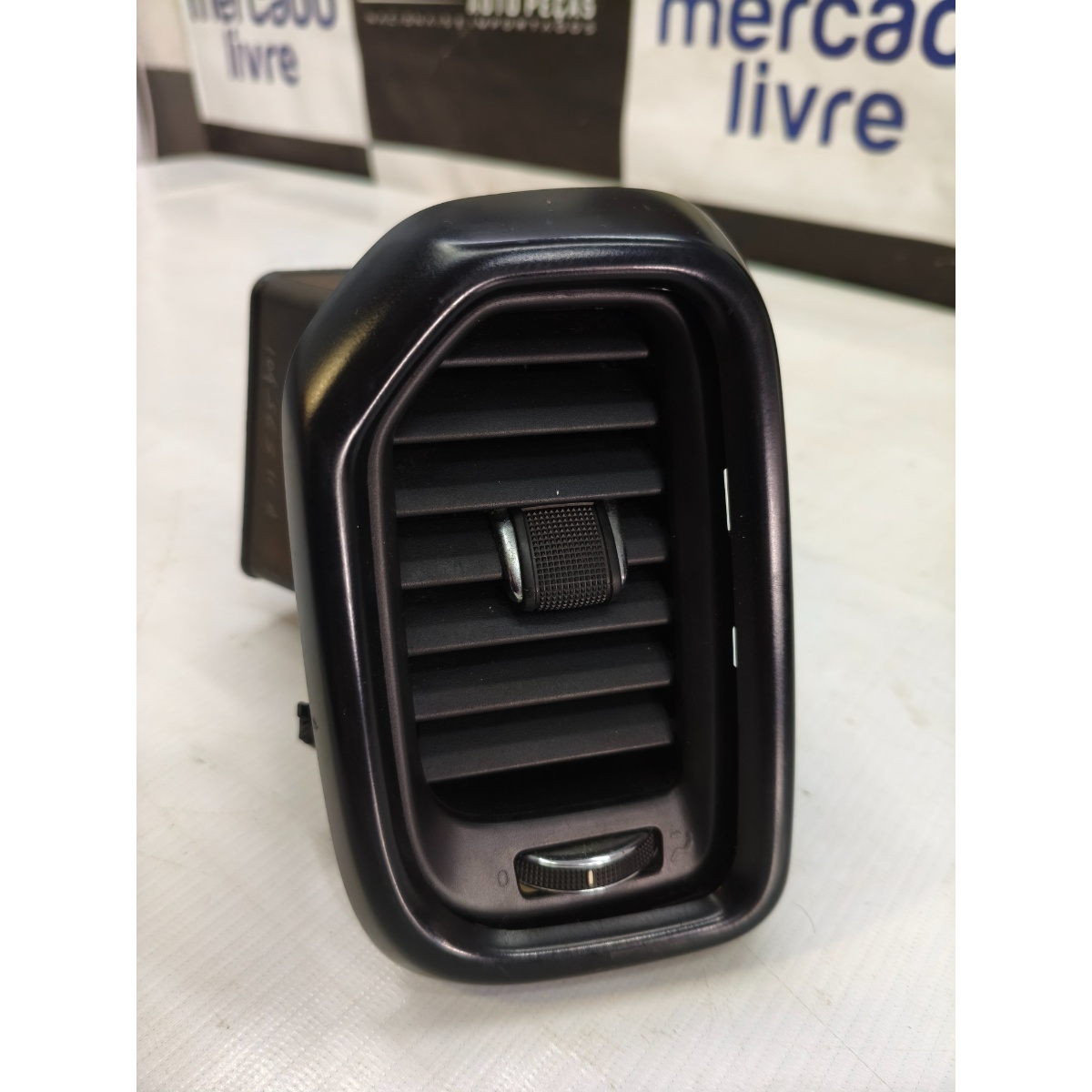 Difusor Ar Lateral Direito Fiat Toro 16/21 100231737 - Imagem 8