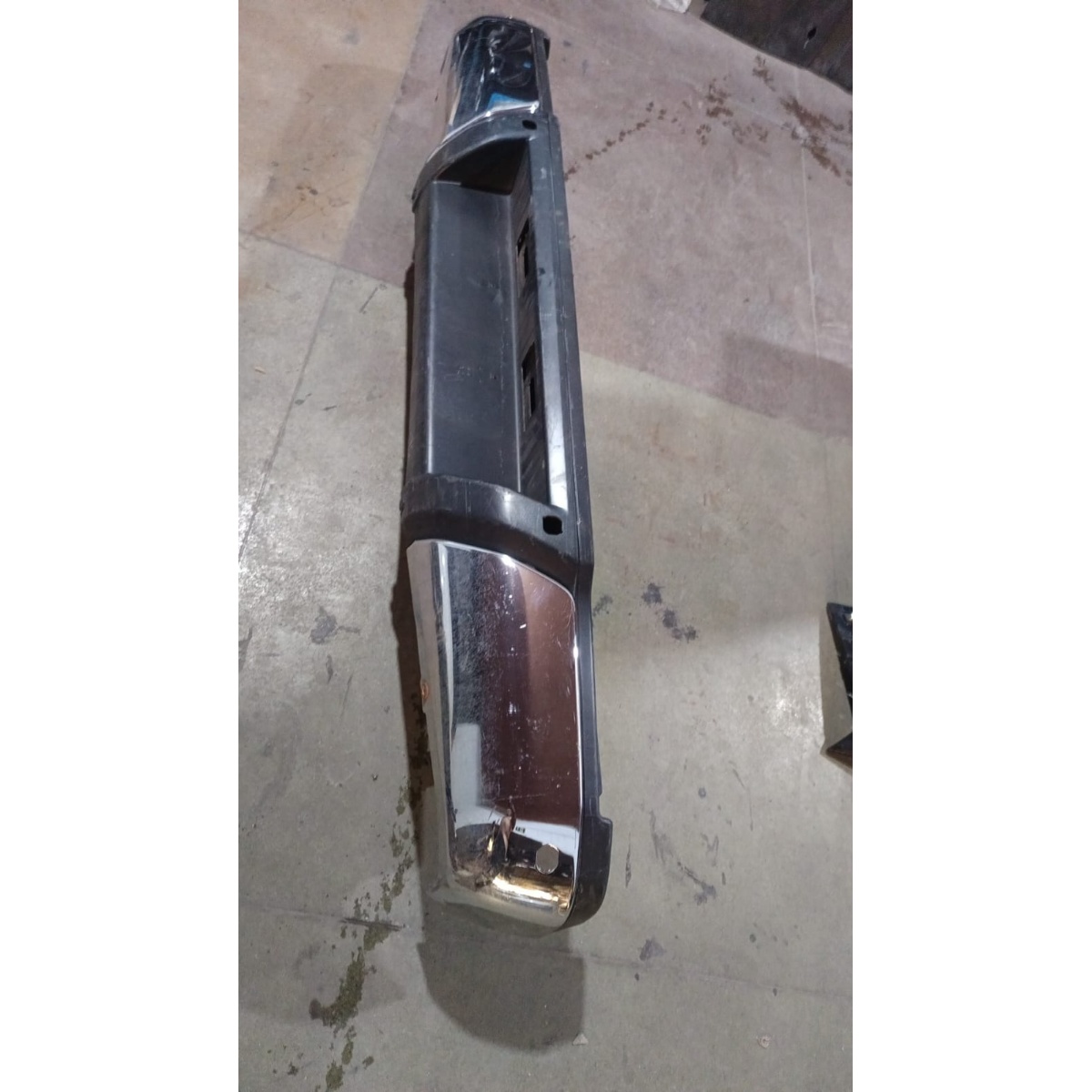 Para-Choque Traseiro Nissan Frontier 2020 Original Com Detal - Imagem 4