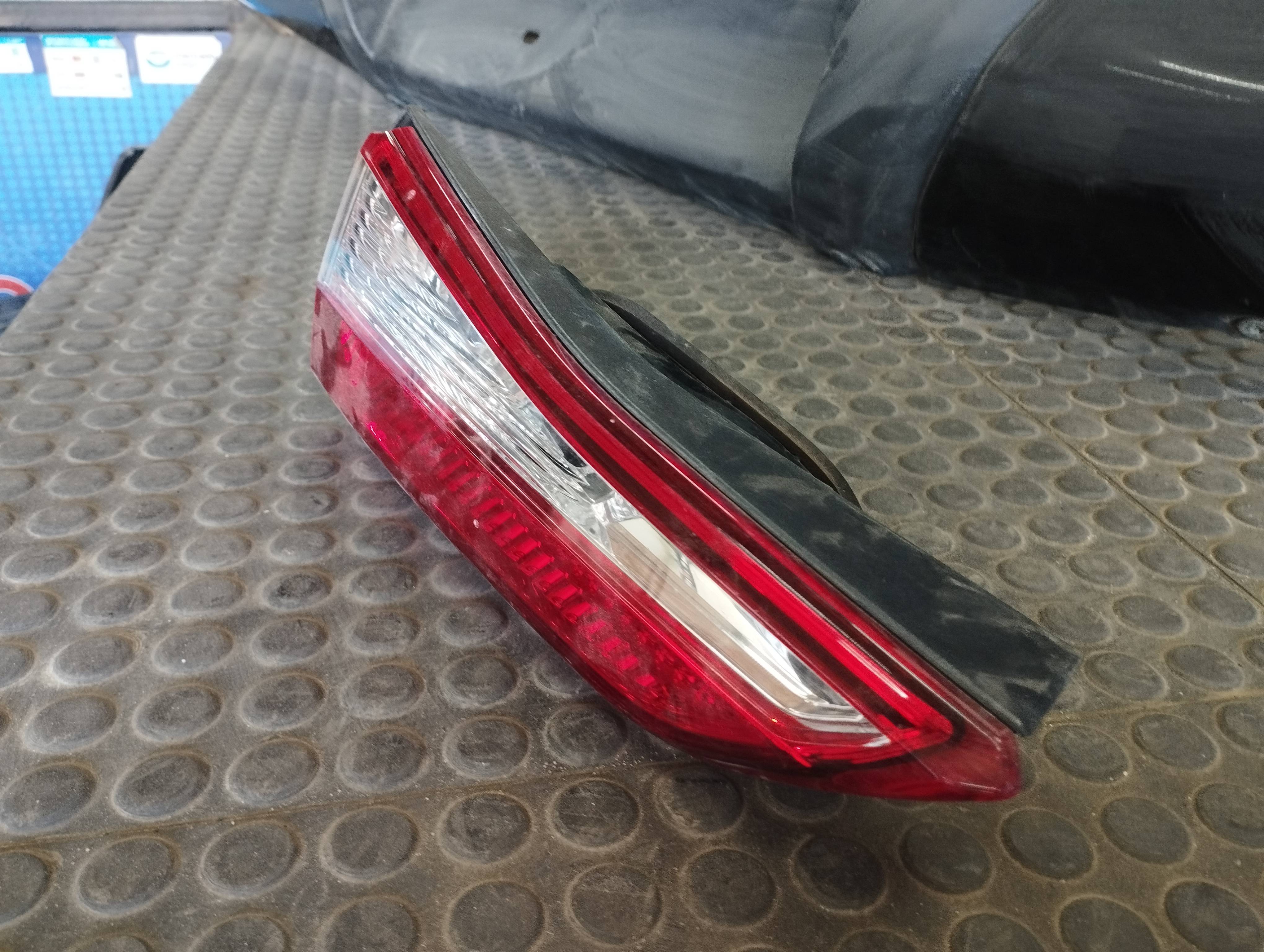 Lanterna Da Mala Traseira Corolla 15 A 19 - Imagem 3