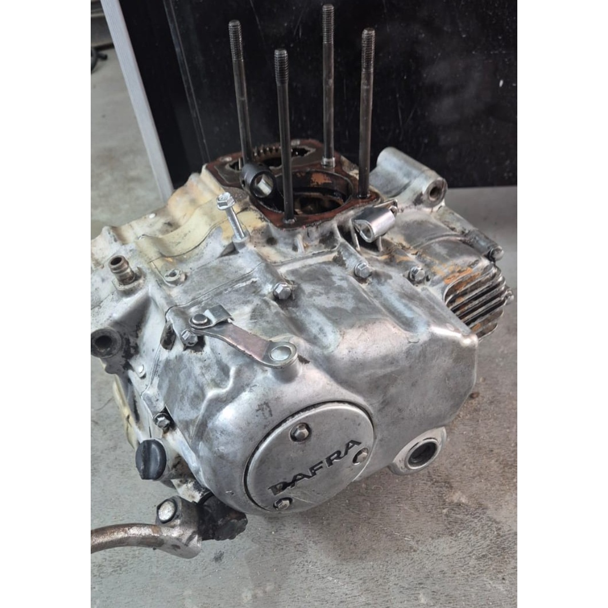 MOTOR PARCIAL PARTE DE BAIXO DAFRA KANSAS 150