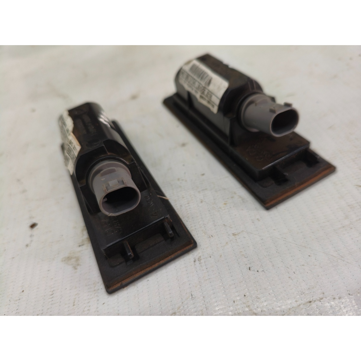 Kit 2 Lanterna Luz Placa Fiat Cronos Fastback 04671000 - Imagem 5