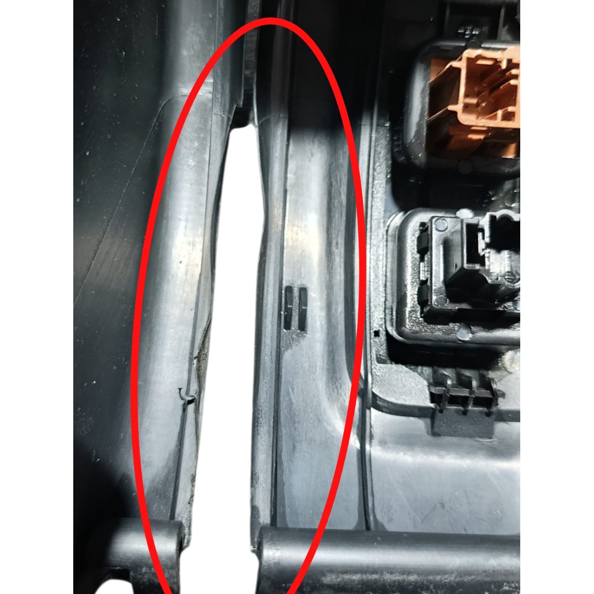 Moldura Console Freio Mão Peugeot 207 2006/10 c/detalhe orig - Imagem 9