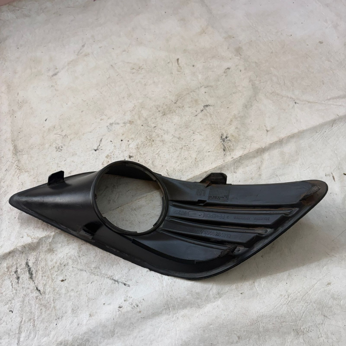 Moldura de Milha Esquerda Ford Focus 2009 a 2013 - Imagem 4