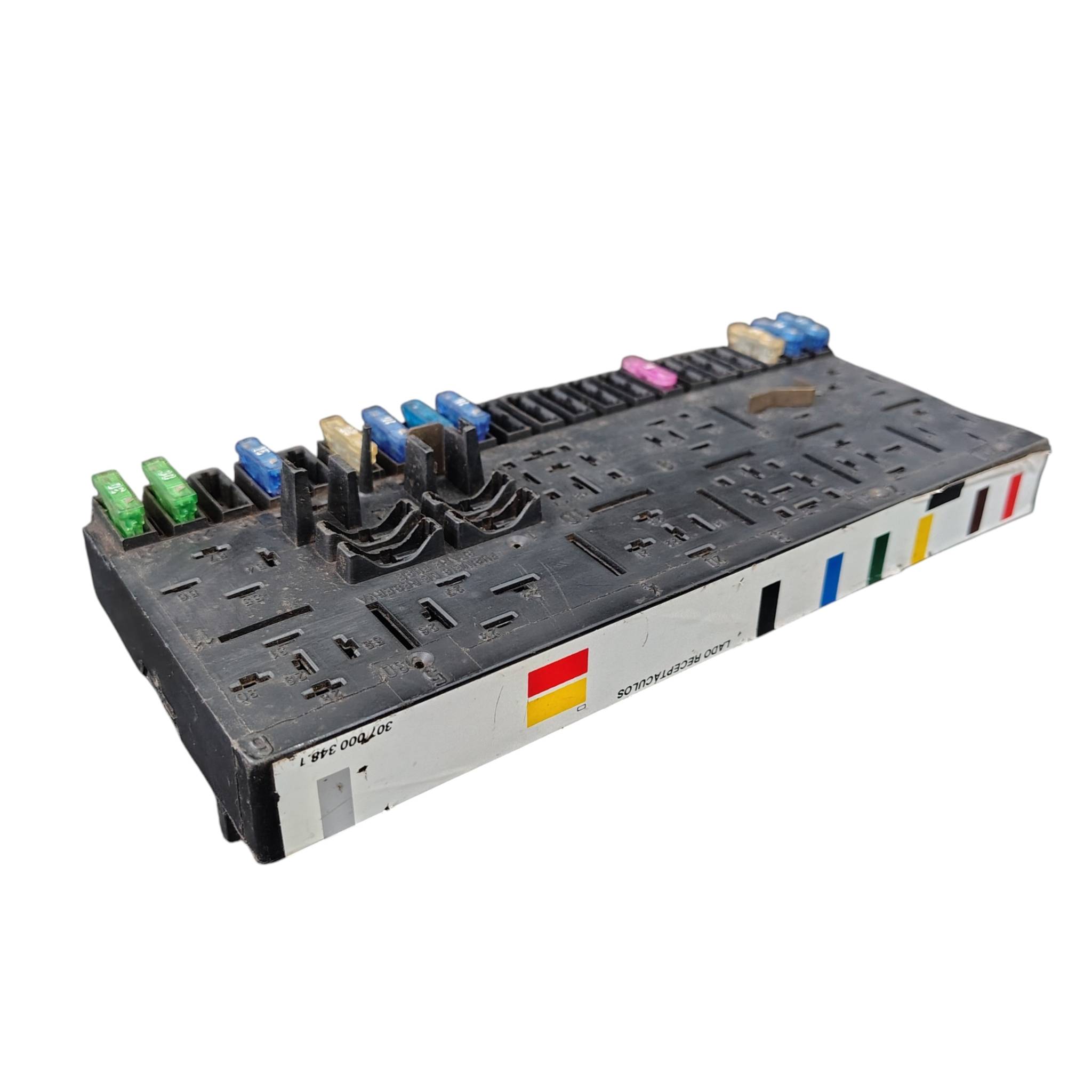 Caixa Fusivel Santana Quantum Quadrado 1984-2006 307941822A - Imagem 2