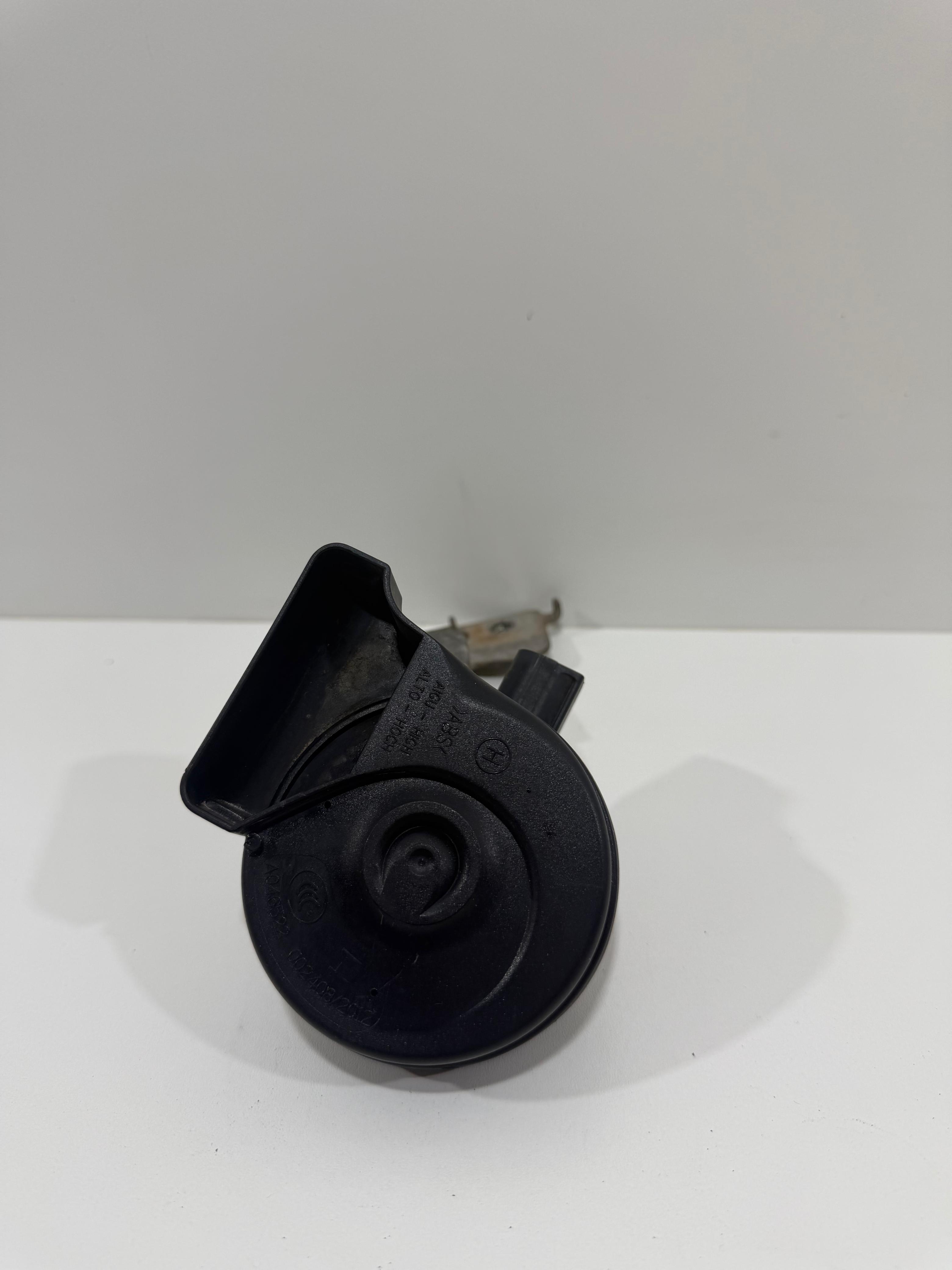 Buzina Aguda Audi 5Q0951223A - Imagem 5