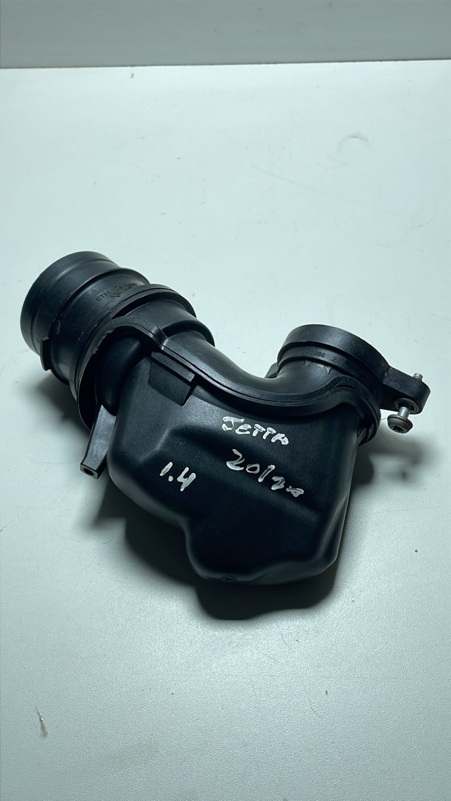 Tubo Aspiração Turbina Audi A3 1.4 2012 A 2016 04e129656