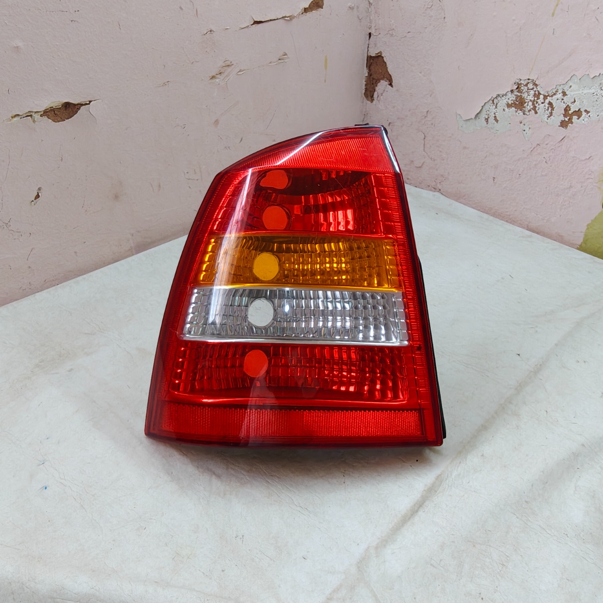 Lanterna Esquerda Astra 1998 A 2002 Original Esquerdo/motorista Vermelho/âmbar/cristal