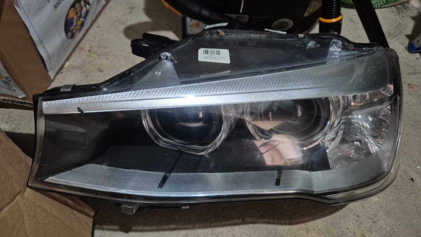 Farol BMW X3 X4 2015 2016 2017 LE