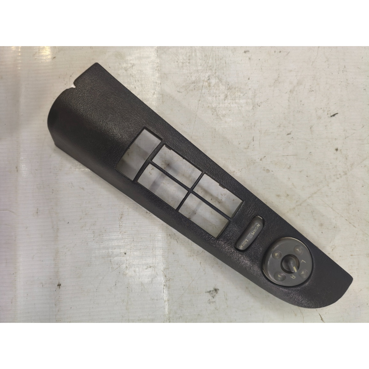 Moldura Comando Vidro Retrovisor Le S10 Blazer 96 A 04 c-det - Imagem 2