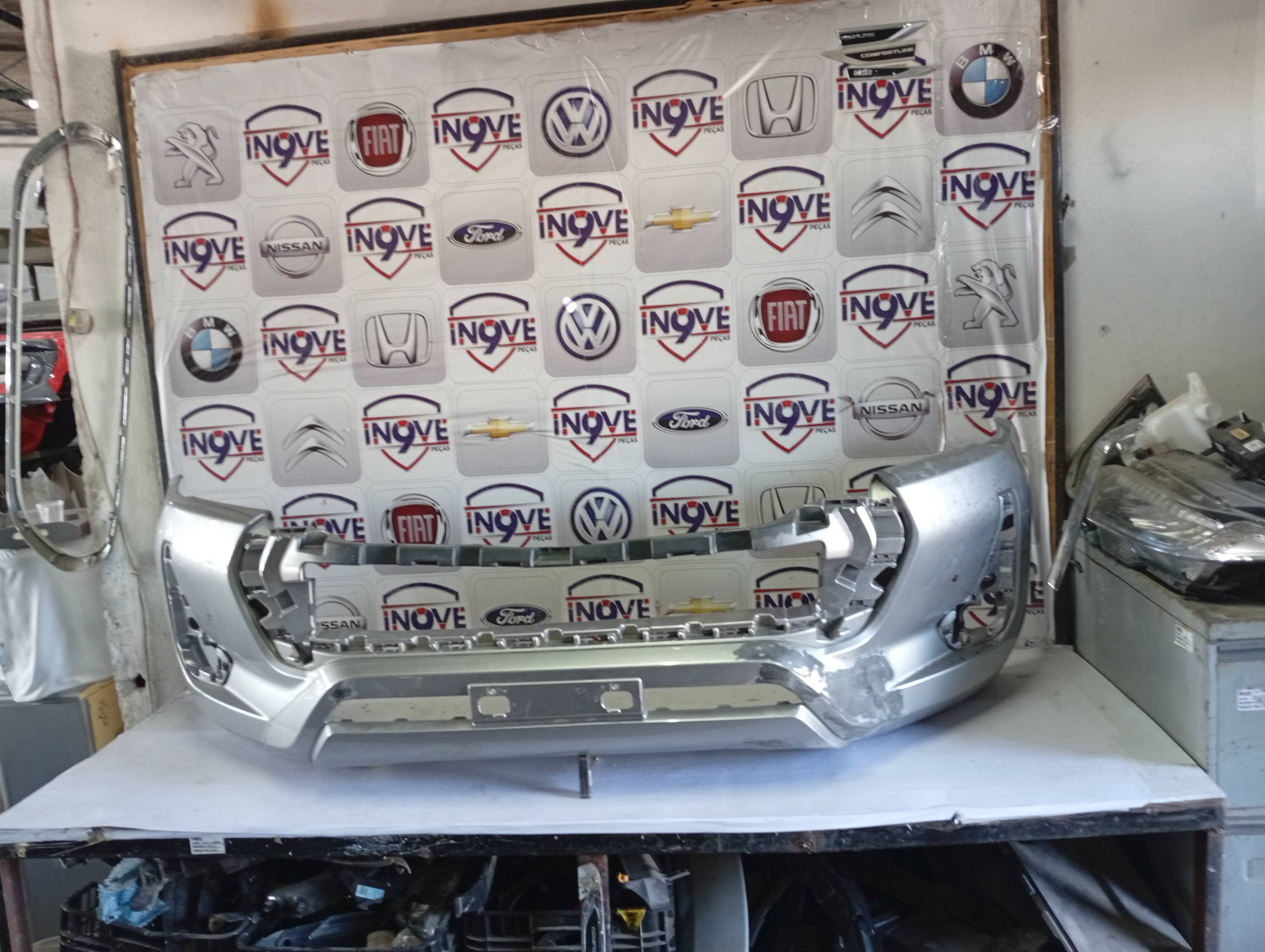 Parachoque Dianteiro Toyota Hilux 2020